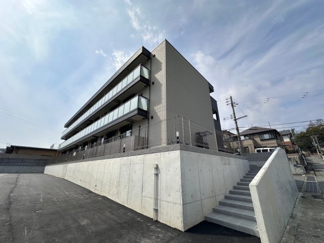ラ　グリシーヌ青山の外観