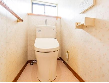 【中古】川越市天沼新田中古住宅のトイレ
