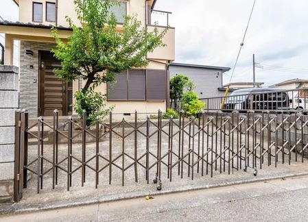 【中古】川越市天沼新田中古住宅の駐車場