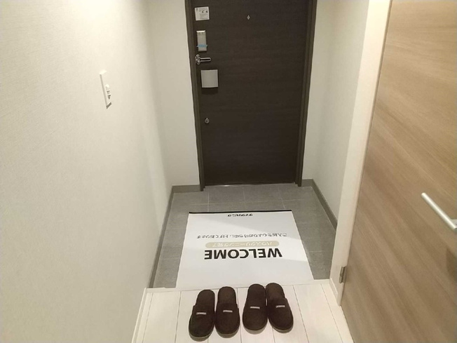 【玄関】アロッジオ金剛