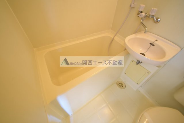 【浴室】 | エトワールヴィルーR瓜生堂