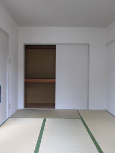 サンシャインハイツ　A棟の和室