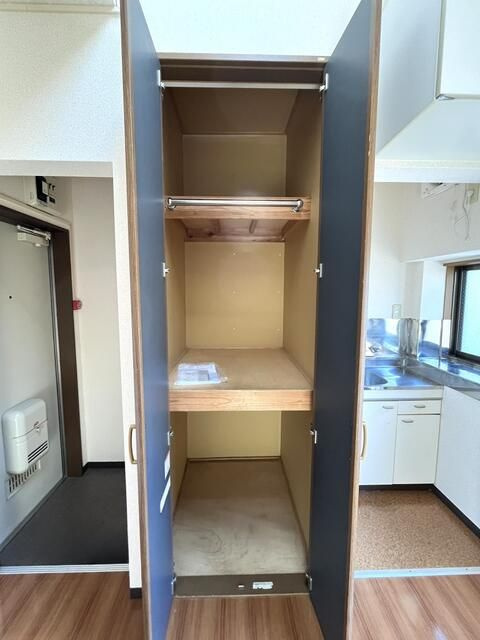 西池ガーデンハイツの収納