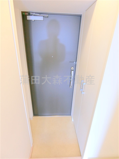 ガーデン蒲田の玄関