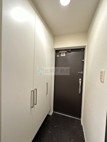 パークキューブ本郷の玄関