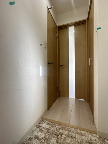 スリール照ヶ丘の玄関