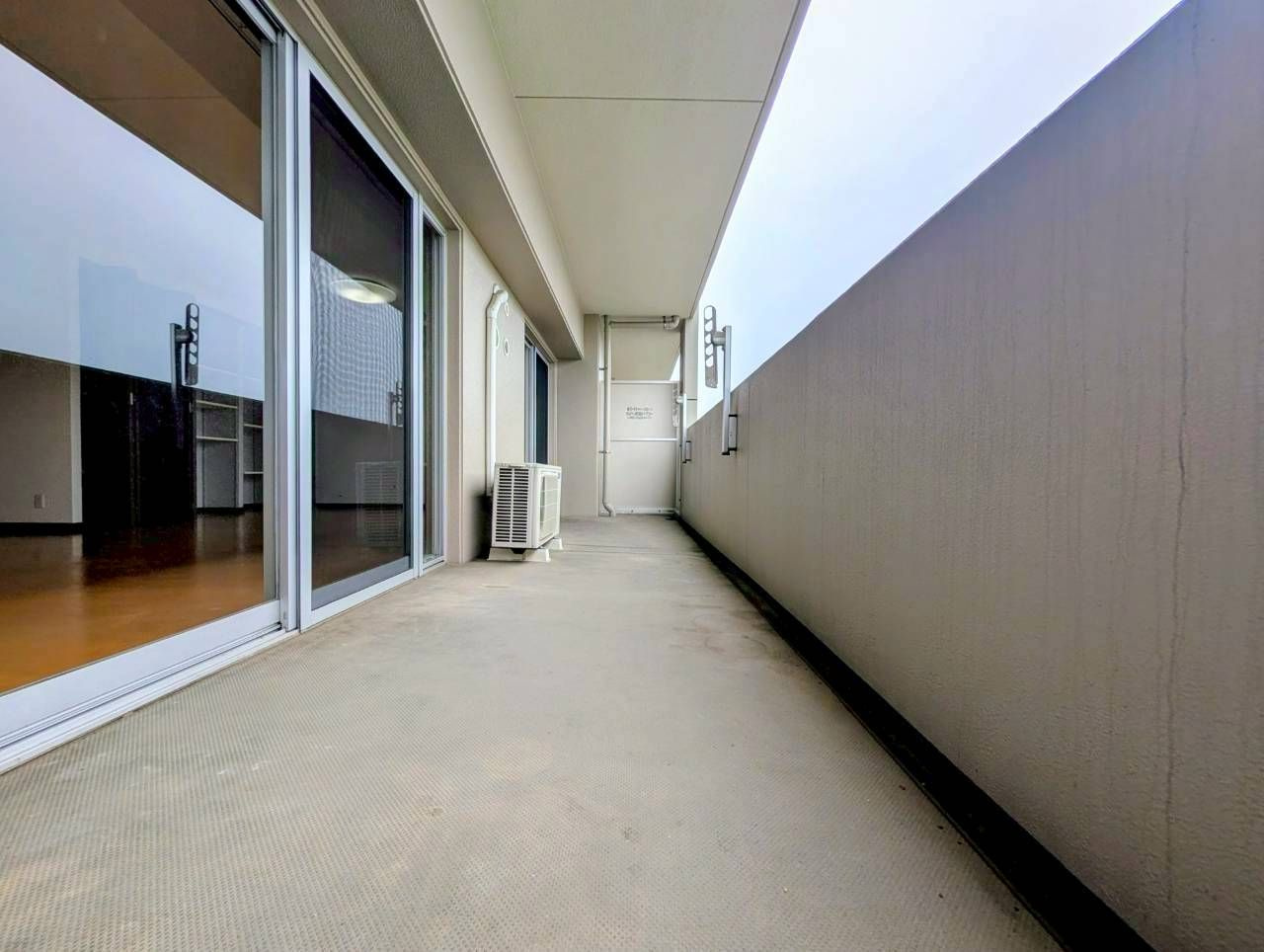 エイルマンション諏訪野町のバルコニー|陽当たり良好なバルコニーです♪