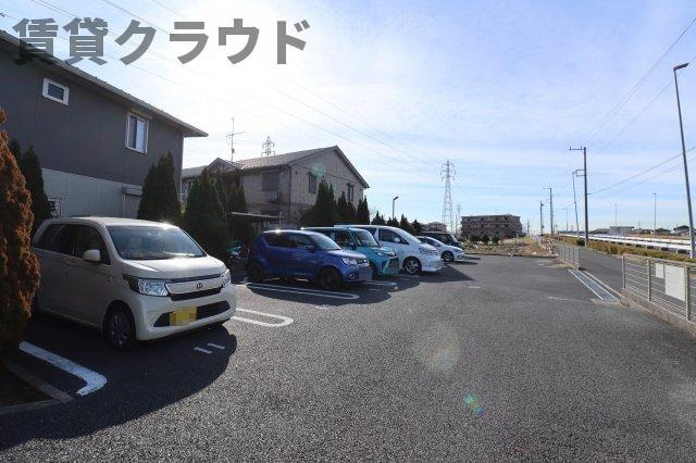 ピーノフォーリアⅠの駐車場|駐車場に車を止められます