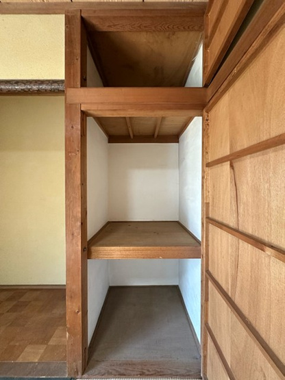 【収納】 | 第一花園荘 | 南向き和室6帖のお部屋にある収納スペースです！お部屋がすっきり片付いて快適に☆