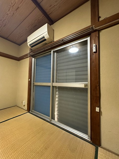 【セキュリティ】 | 第一花園荘 | 雨戸付きなので夜やお出かけ時も安心です！雨戸は冬場の寒さ対策にもなります◎