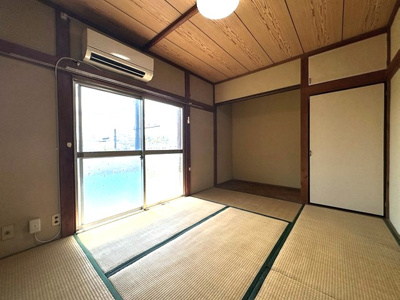 【和室】 | 第一花園荘 | 南向き和室6帖☆収納スペースがあります♪エアコン付きで1年中快適に過ごせますね☆