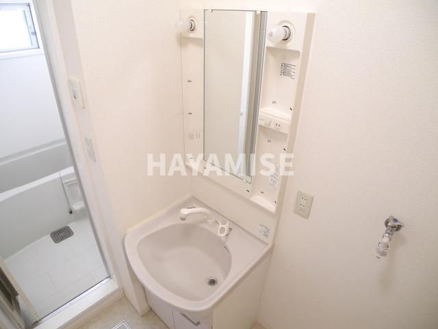 レセンテ東長崎の洗面所|※同物件反転タイプの写真でございます※現況を優先します※