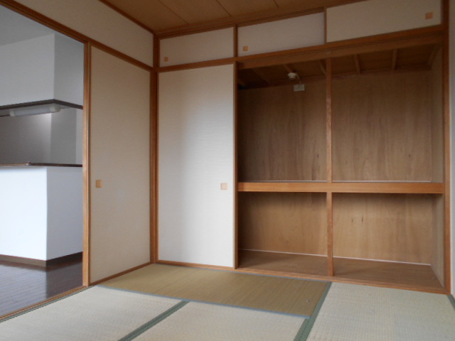 シャトー三木第３