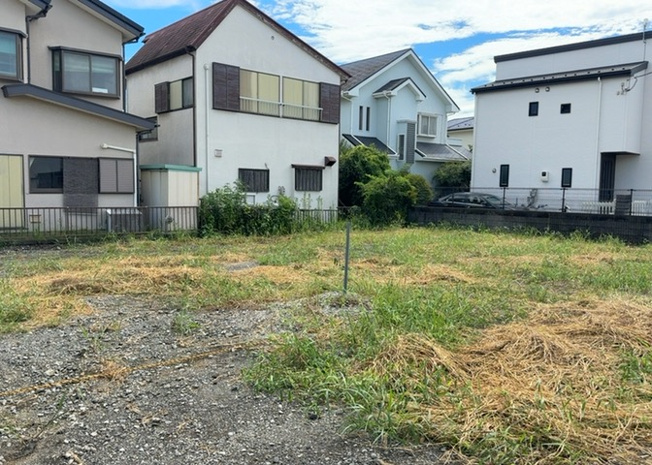 【外観】 | 販売されている全ての土地が、宅地用の土地であるとは限りません。都市計画法に基づき、基本的に住宅を建てることができるのは土地計画区であることに加え、市街化区域として定められている地域のみとなっています。