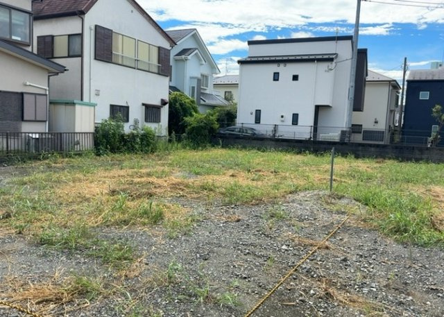 【外観】 | 家を建てる前提で土地を探している場合、地盤の丈夫さは譲れない条件の一つです。地盤が脆弱だと追加工事が必要となります。また、過去に地盤沈下や液状化現象を起こした土地は、できるだけ避けた方がいいでしょう。