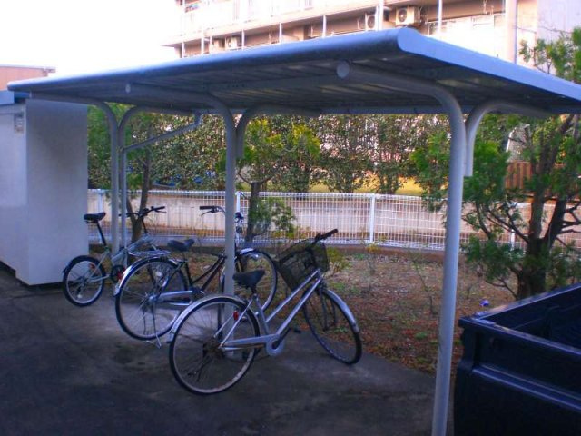 レオパレスカーサ　Ｔのその他共用部分|駐輪場完備
