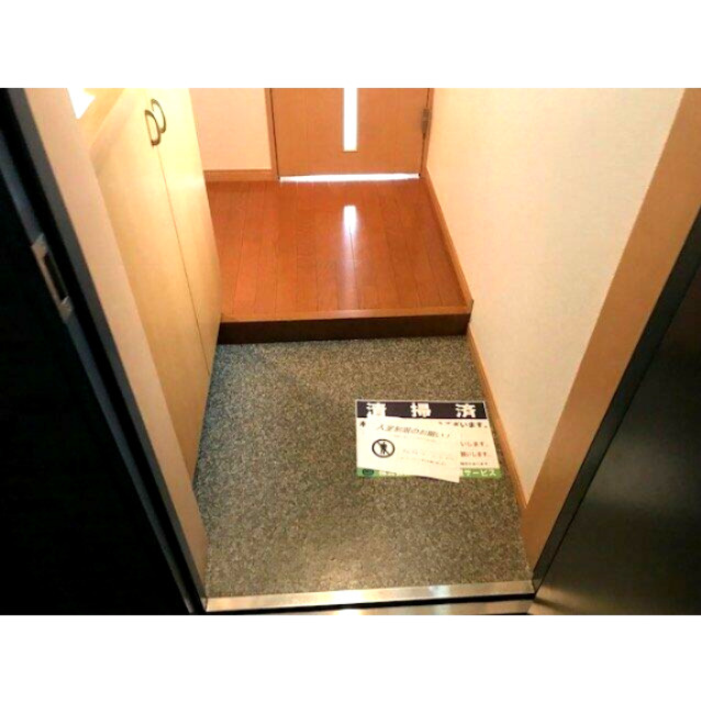 クレアシオン目黒不動前の玄関