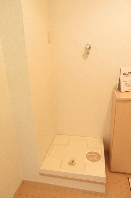 ドルフクレセント　参番館の設備|室内に洗濯置き場ございます。