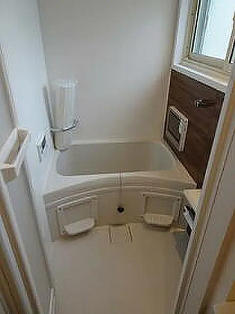 鶯谷マンションの浴室