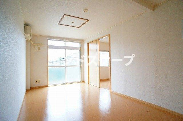 ほそのハイツの居間・リビング|高崎、前橋のお部屋探しはエンドスケープまで！お客様の理想お聞かせ下さい♪
