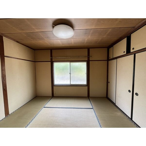 竜美台2丁目借家の和室