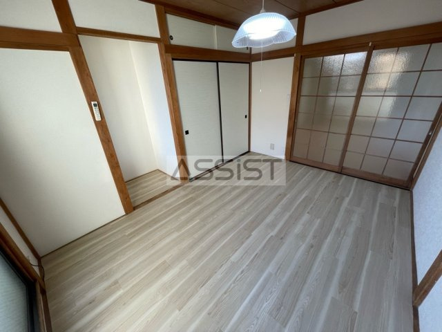 ハイフラット赤堤の洋室