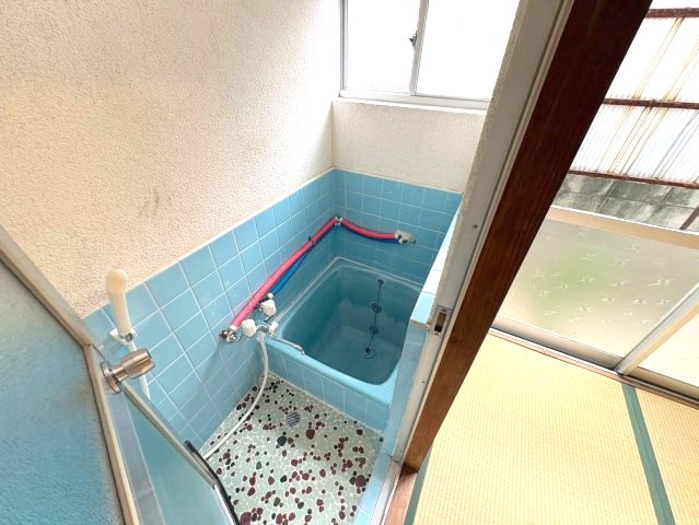 山中田アパートの浴室