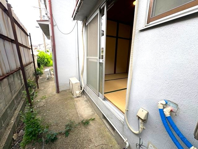 山中田アパートの庭