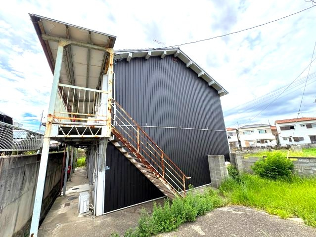 山中田アパートの外観
