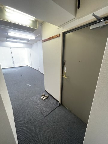 日本プロパティビルの内装