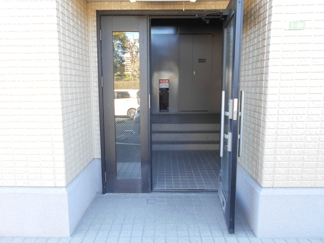【エントランス】クレージュ中村