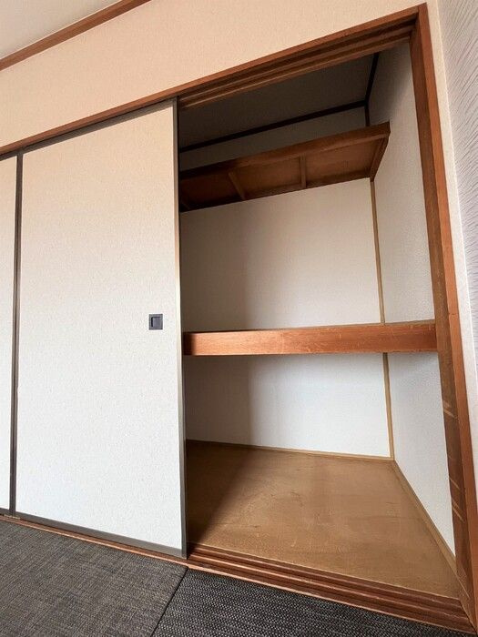 プレジール花尻　C棟の収納