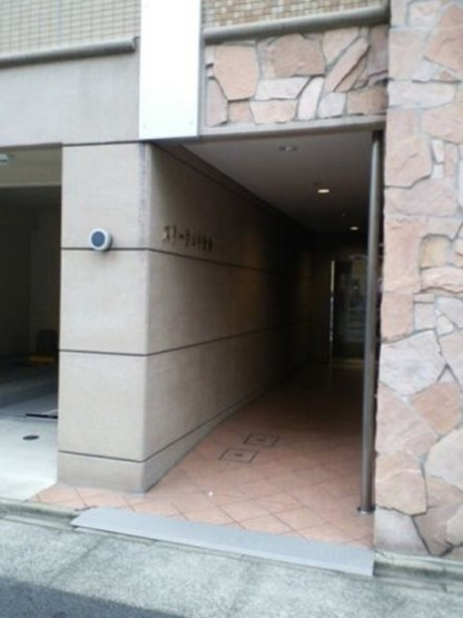 【エントランス】スリーウェイ金山