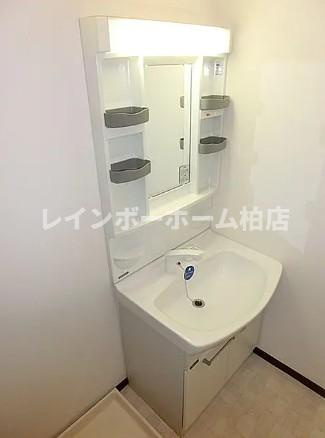 特典：仲介手数料が50％OFFです‼の洗面所|独立洗面台です