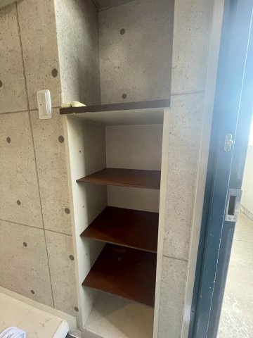 千葉市稲毛区黒砂１丁目の賃貸マンションの収納