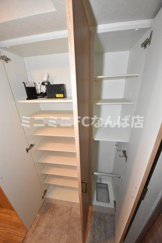 Jグランコート京町堀の玄関