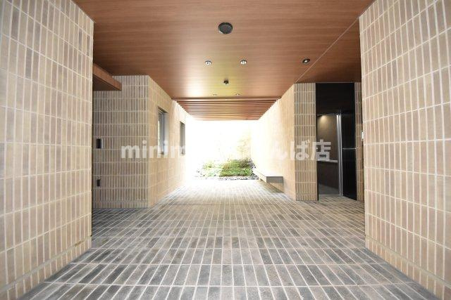 Jグランコート京町堀のエントランス