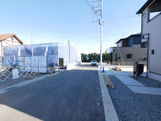 【前面道路含む現地写真】 | 甲斐市竜王新町 オール電化新築 全2棟 1号棟 竜王駅徒歩19分 | 南側道路