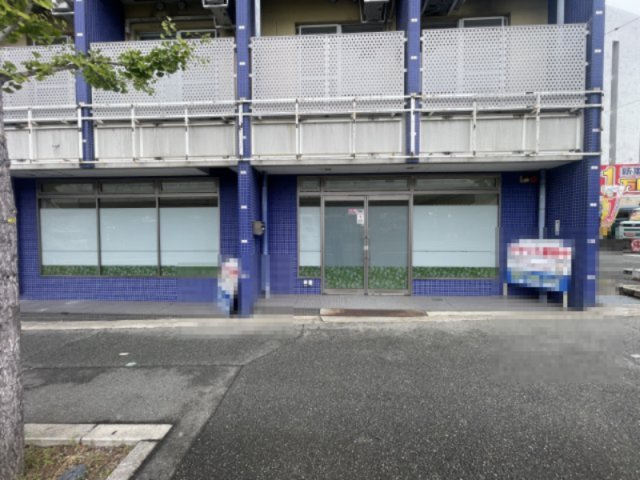 豊中市清風荘１丁目の店舗事務所の駐車場