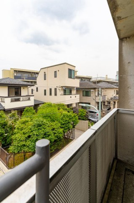 【バルコニー】 | 祐天寺スクエア | ※写真は同タイプ住戸です。