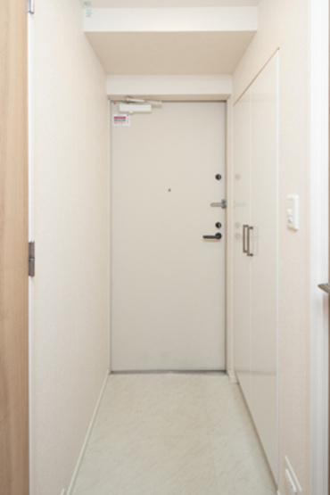【玄関】 | パークアクシス蔵前 | ※写真は同タイプ住戸です。