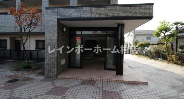 仲介手数料（賃料の1.10ヵ月）の50％OFF対象物件！のエントランス