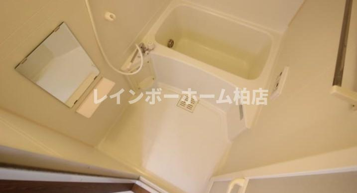 仲介手数料（賃料の1.10ヵ月）の50％OFF対象物件！の浴室