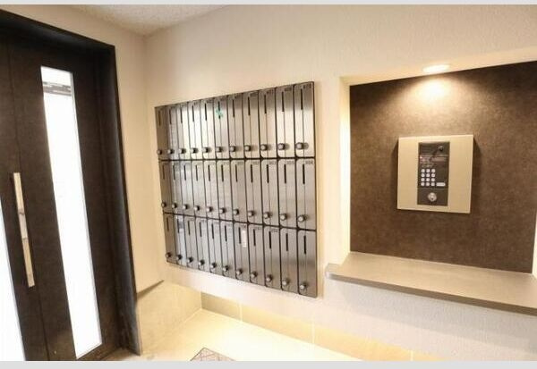 【エントランス】プレシェルト麻生 