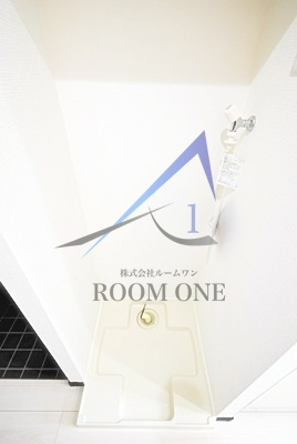 グランディア西新井の設備|洗濯機置き場です。