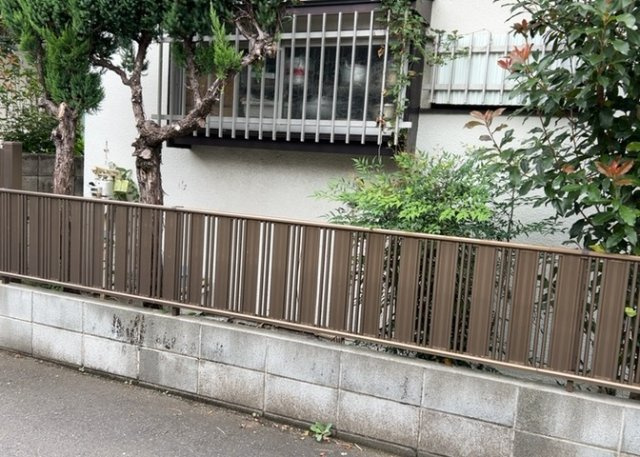【外観】 | 隣家の土地はどうなっているのか、生活利便施設が近くにあるのか、学校まで近いかなど、お客様のライフスタイルにあわせたイメージが重要です。また、近くにあると困る施設が近くにないかも確認するといいでしょう。