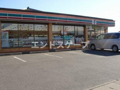 リュウガミⅡの周辺|セブンイレブン伊勢崎南千木町店まで900m
高崎、前橋のお部屋探しはエンドスケープまで！お客様の理想お聞かせ下さい♪