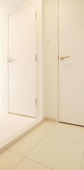 【玄関】プレミアムキューブＧ市谷甲良町 