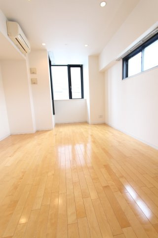 【居間・リビング】 | プライムアーバン南池袋 | ※参考写真