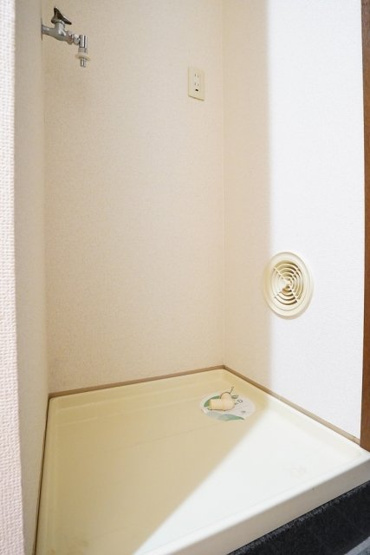 【設備】 | フェニックス代々木上原 | 室内洗濯機置場